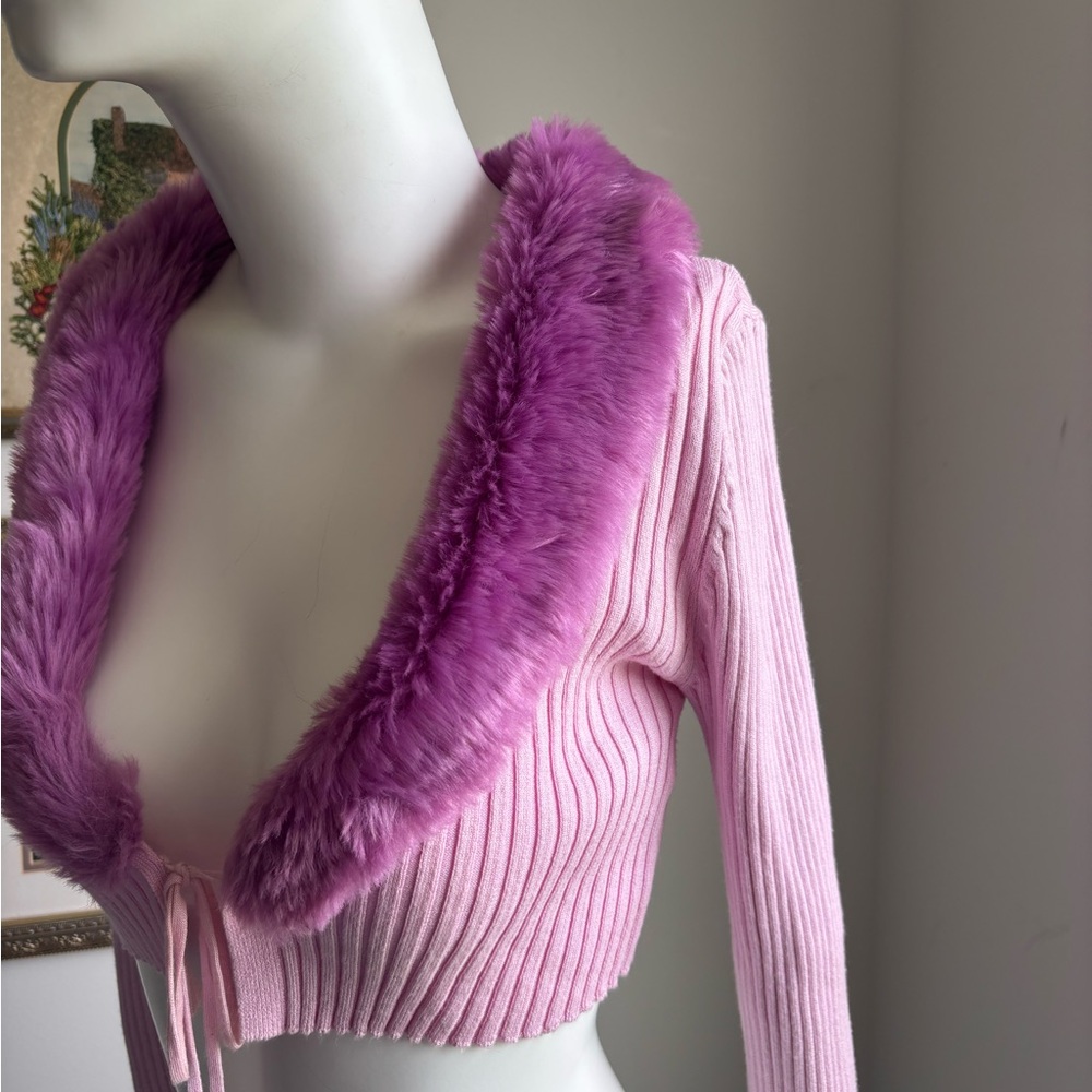 Y2K Urban Outfitters Pink Ribbed Top with Purple Fur Trim